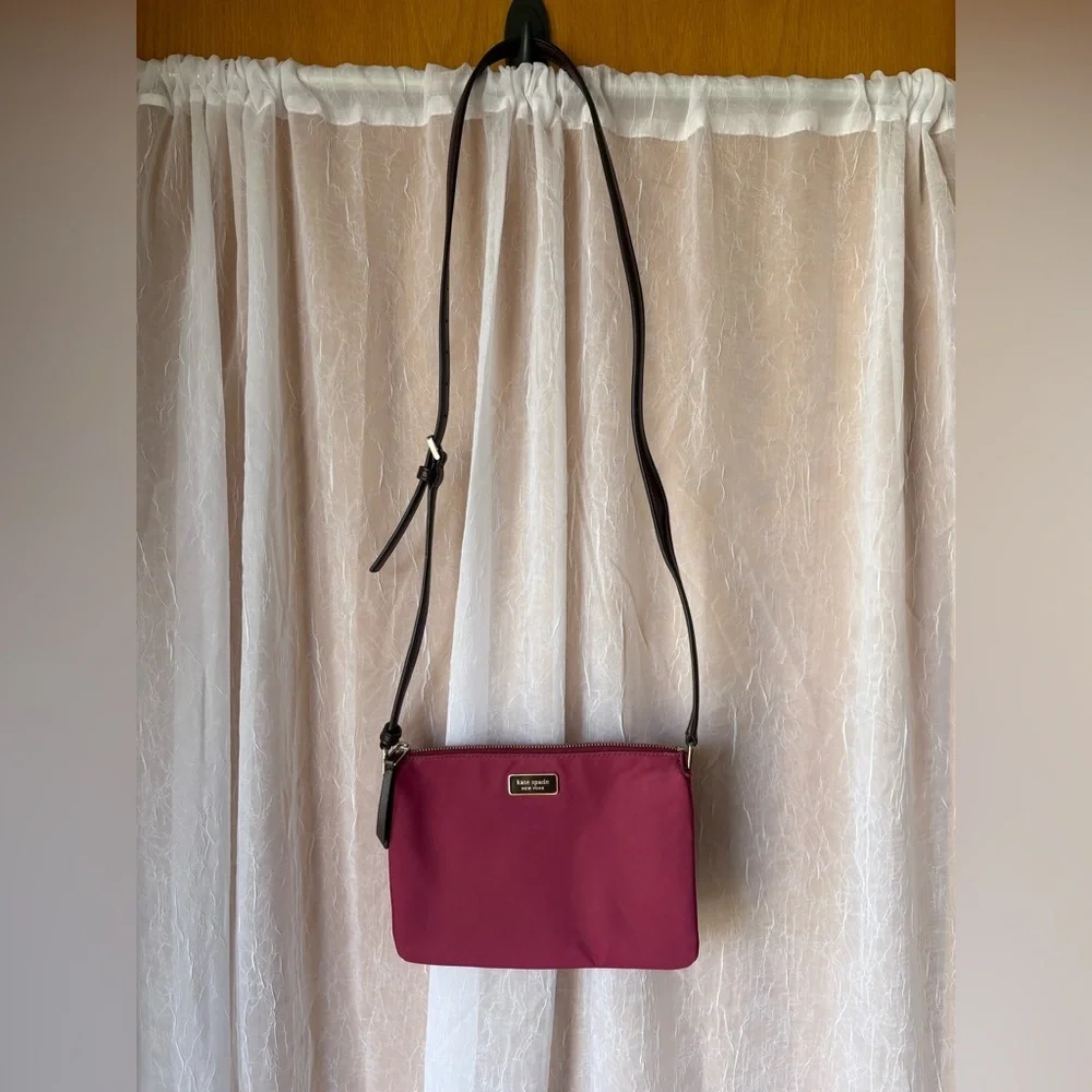 Kate Spade New York Dawn Triple Gusset Crossbody Purse-Burgundy-Preowned, EUC
